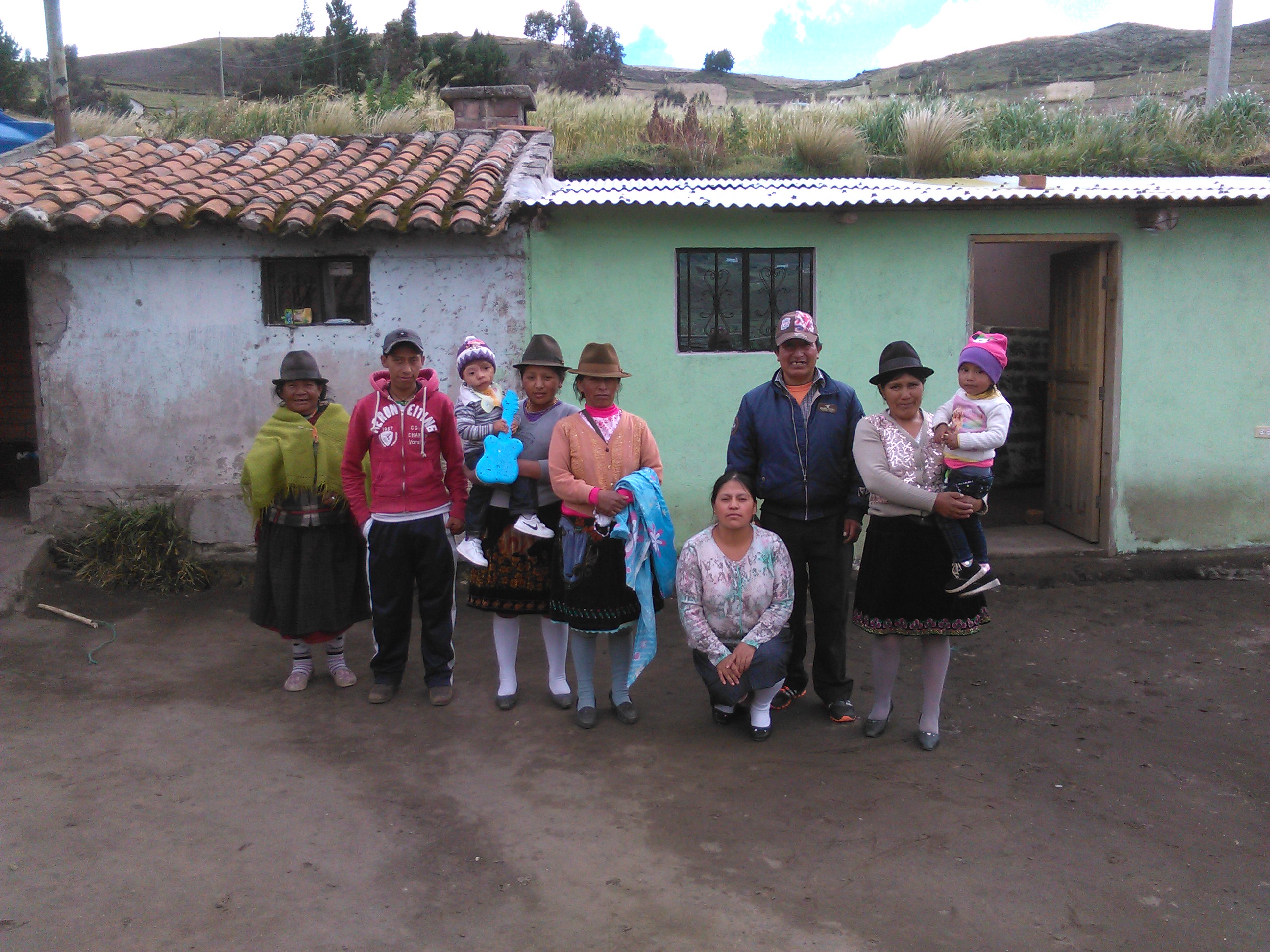 Jeremy mit Familie in Ecuador